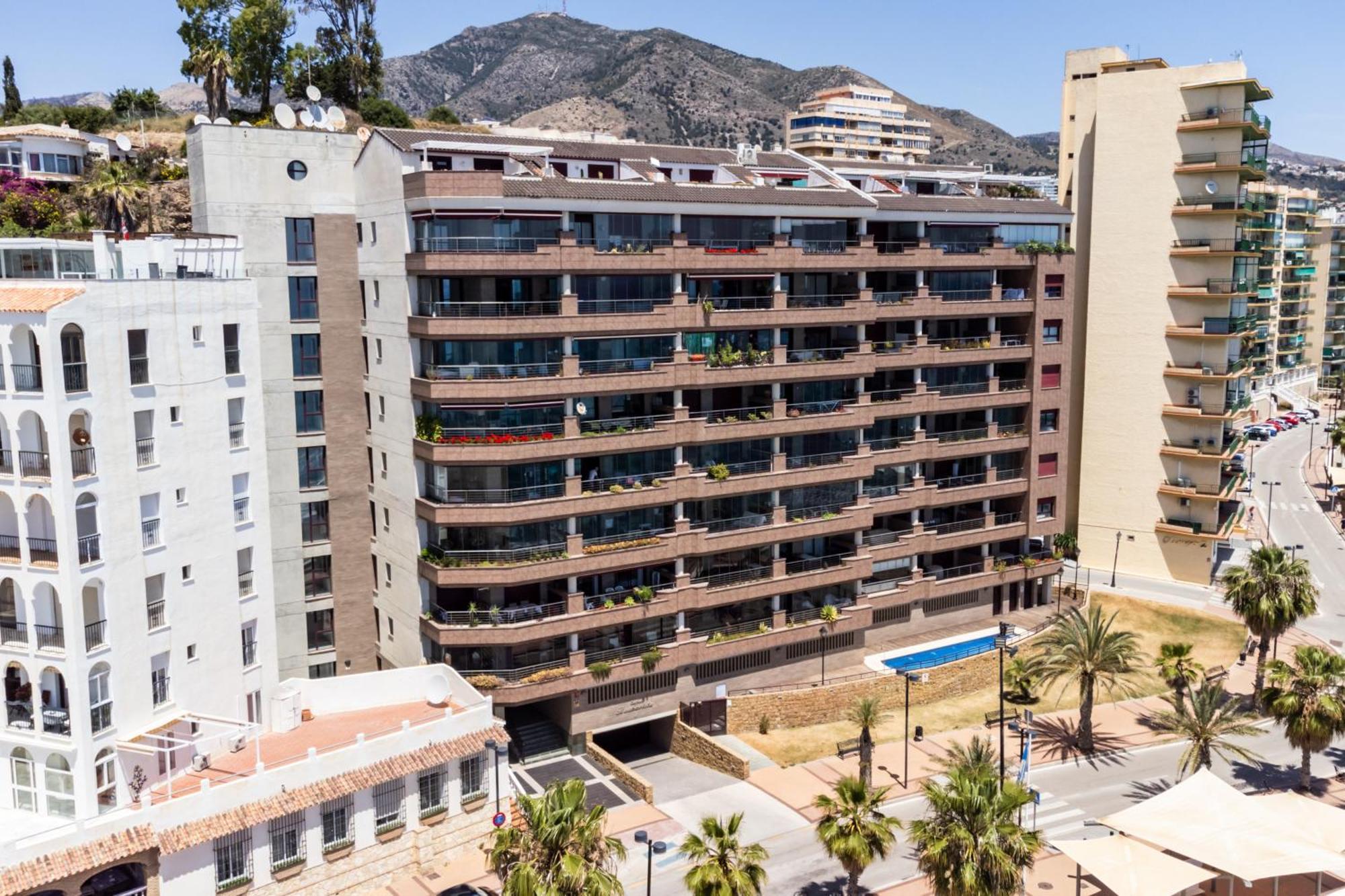 Buenavista Lifestyle By Sur Suites 丰希罗拉 外观 照片