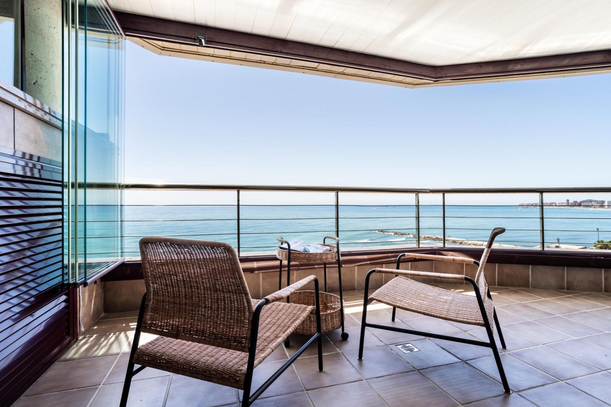 Buenavista Lifestyle By Sur Suites 丰希罗拉 外观 照片