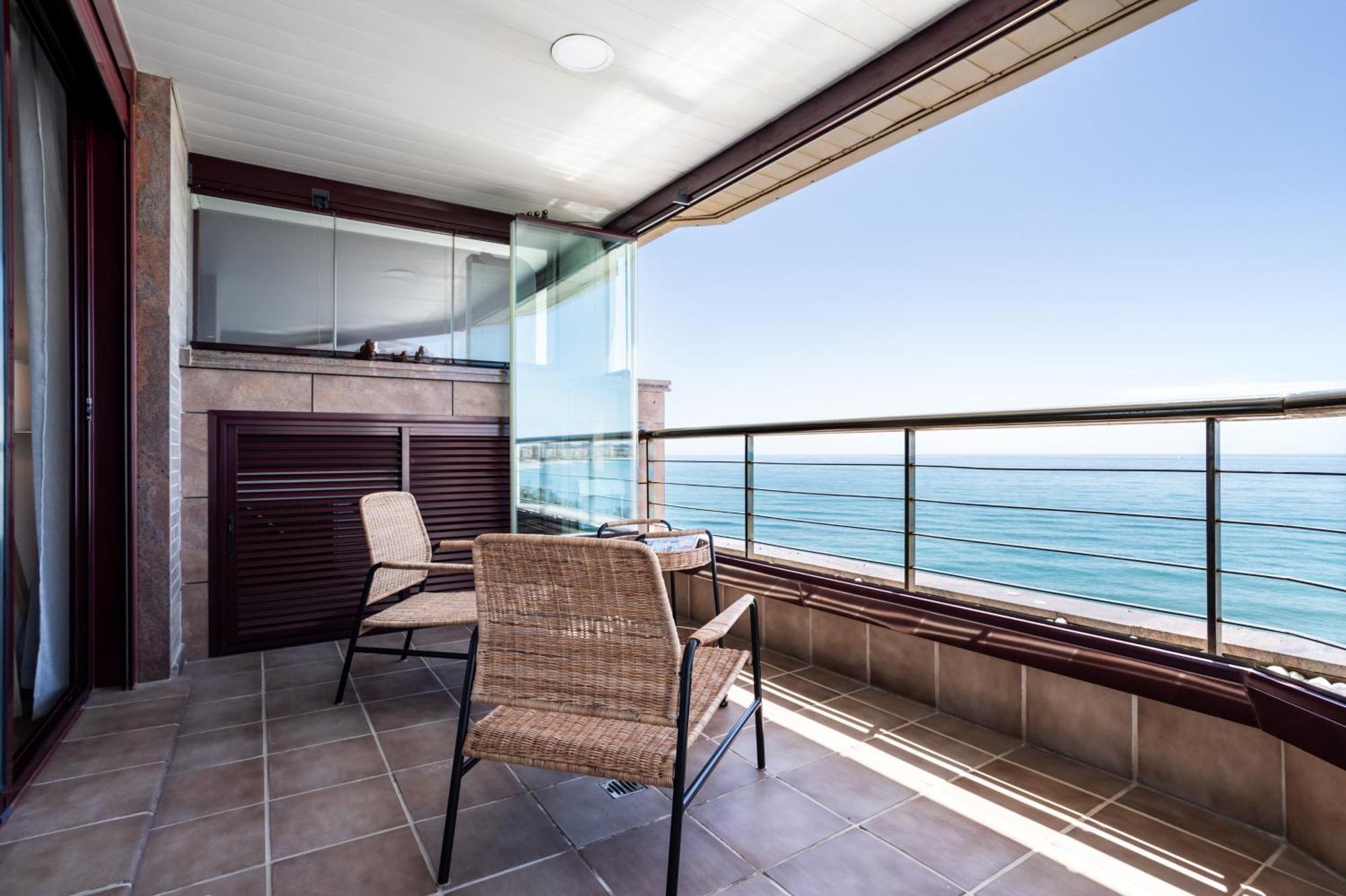 Buenavista Lifestyle By Sur Suites 丰希罗拉 外观 照片